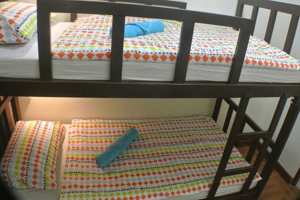 Bed Dee Time Hostel Bangkok Exteriör bild