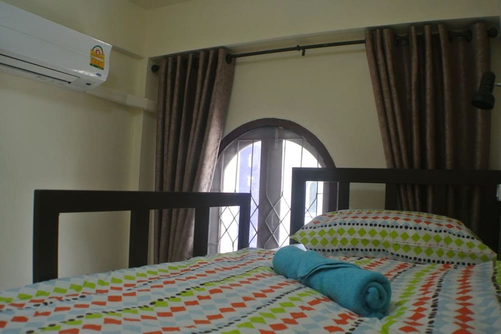 Bed Dee Time Hostel Bangkok Exteriör bild